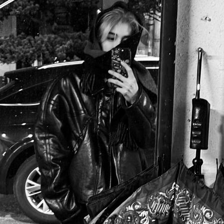 Leehan B&W